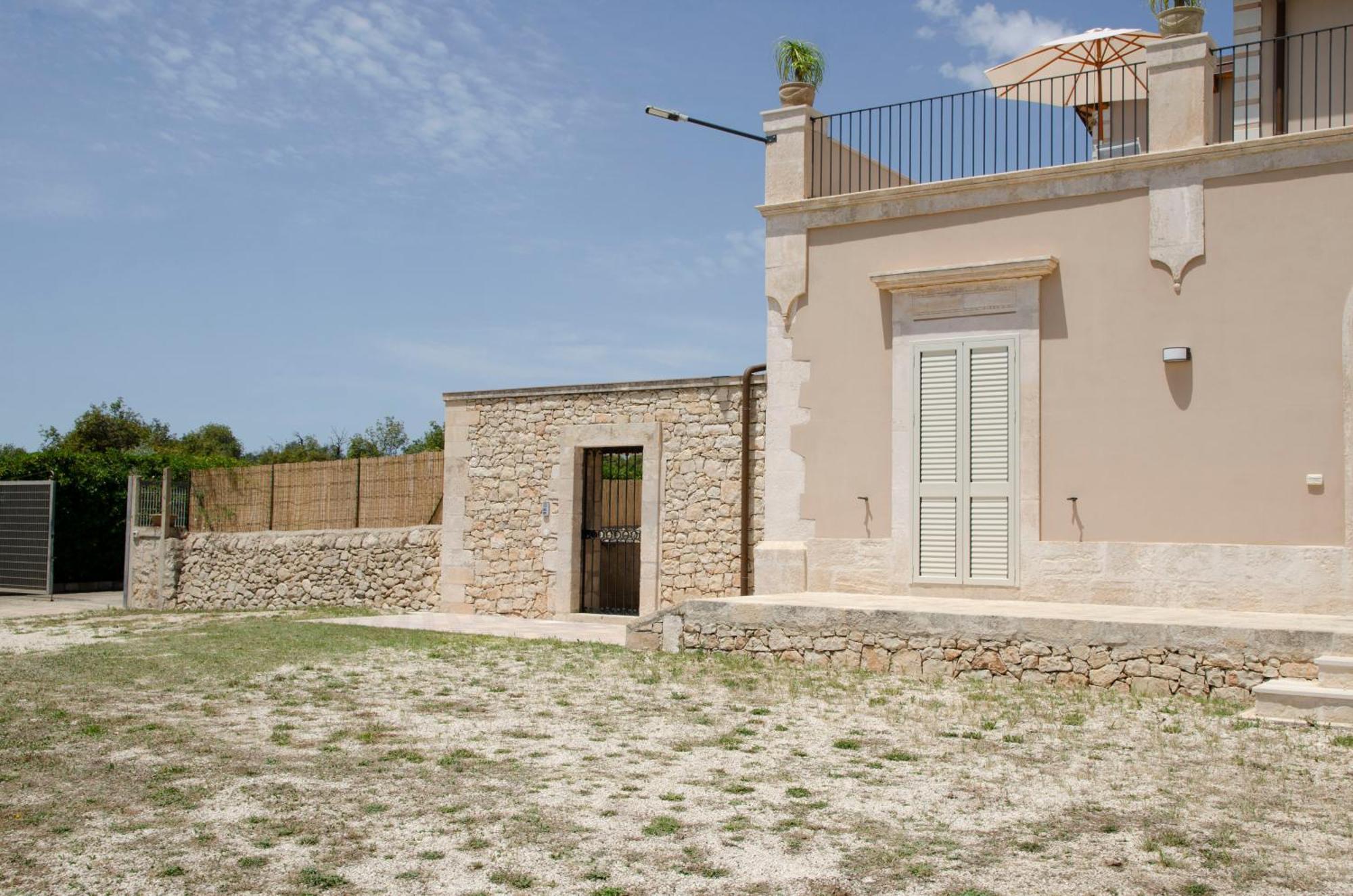 Antica Dimora Arancio Val Di Noto 10 Minuti Dal Mare Free Parking *